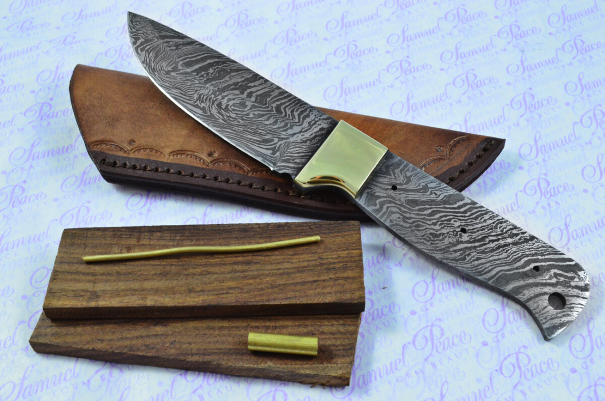 Knife Making Kit! Damascus Steel Hunting/Bowie Knife Rosewood Scales Brass Bolster inc Leather Sheath