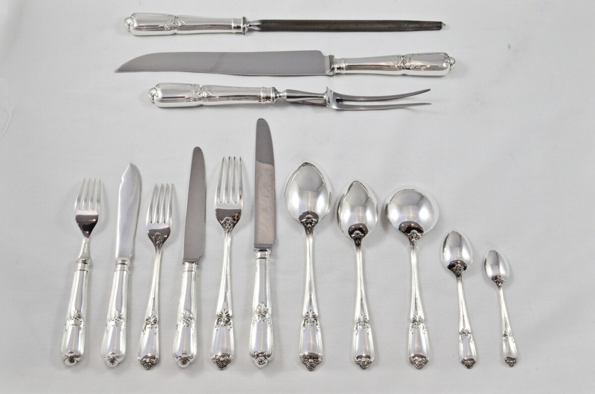 Antique Harrods Canteen of Cutlery By Roberts & Belk Sheffield - Silver Plated - Louis XIV Pattern - 132 Pieces - Image 5