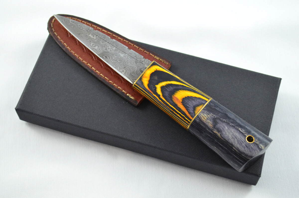 New Fantastic Coloured Laminate Sgian Dubh Damascus Steel Made in Sheffield England Superior Sheath inc Presentation Box