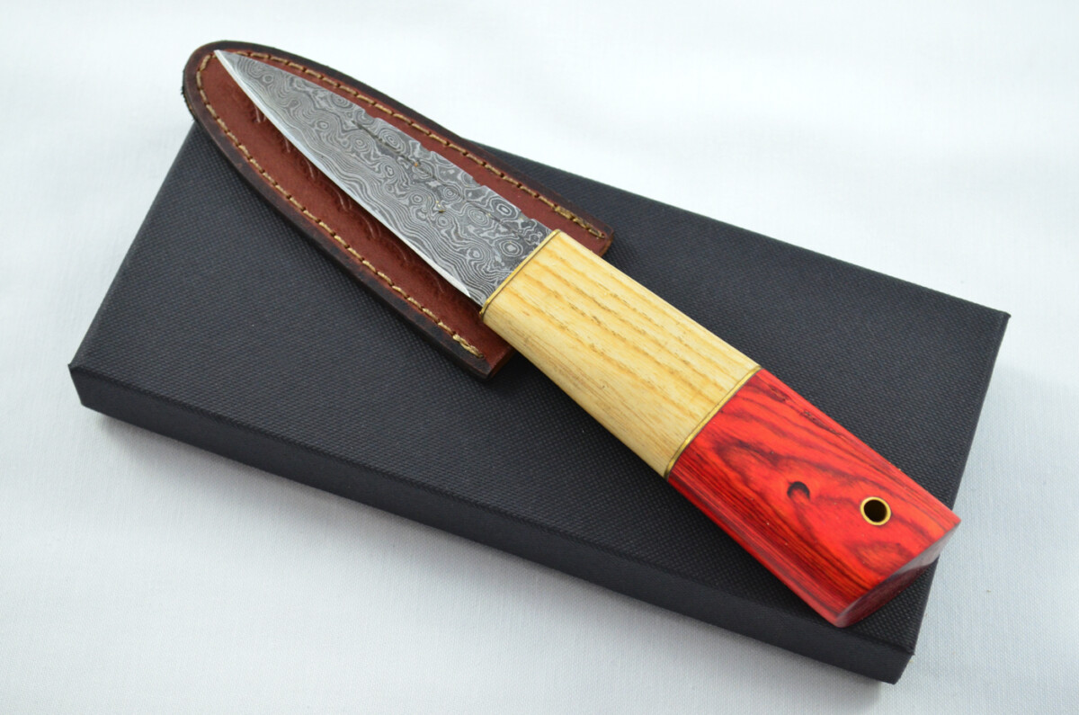 New Fantastic Coloured Laminate Sgian Dubh Damascus Steel Made in Sheffield England Superior Sheath inc Presentation Box