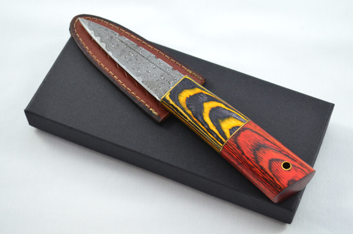 New Fantastic Coloured Laminate Sgian Dubh Damascus Steel Made in Sheffield England Superior Sheath inc Presentation Box