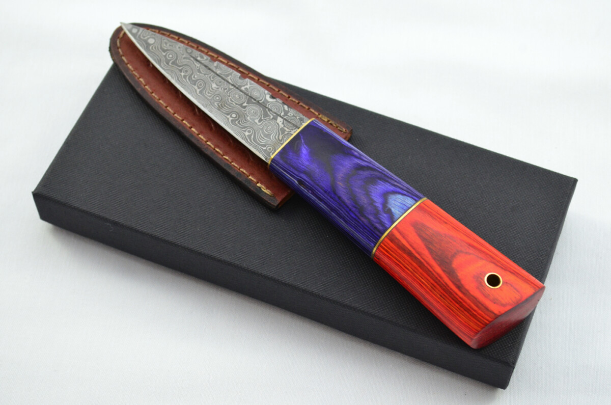 New Fantastic Coloured Laminate Sgian Dubh Damascus Steel Made in Sheffield England Superior Sheath inc Presentation Box