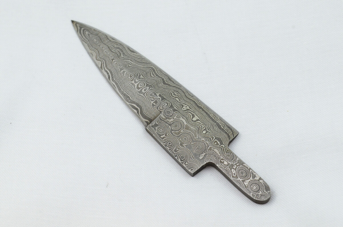New Fantastic Sgian Dubh Damascus Steel Swaged Edge Blank Blade Made in Sheffield England - Image 2