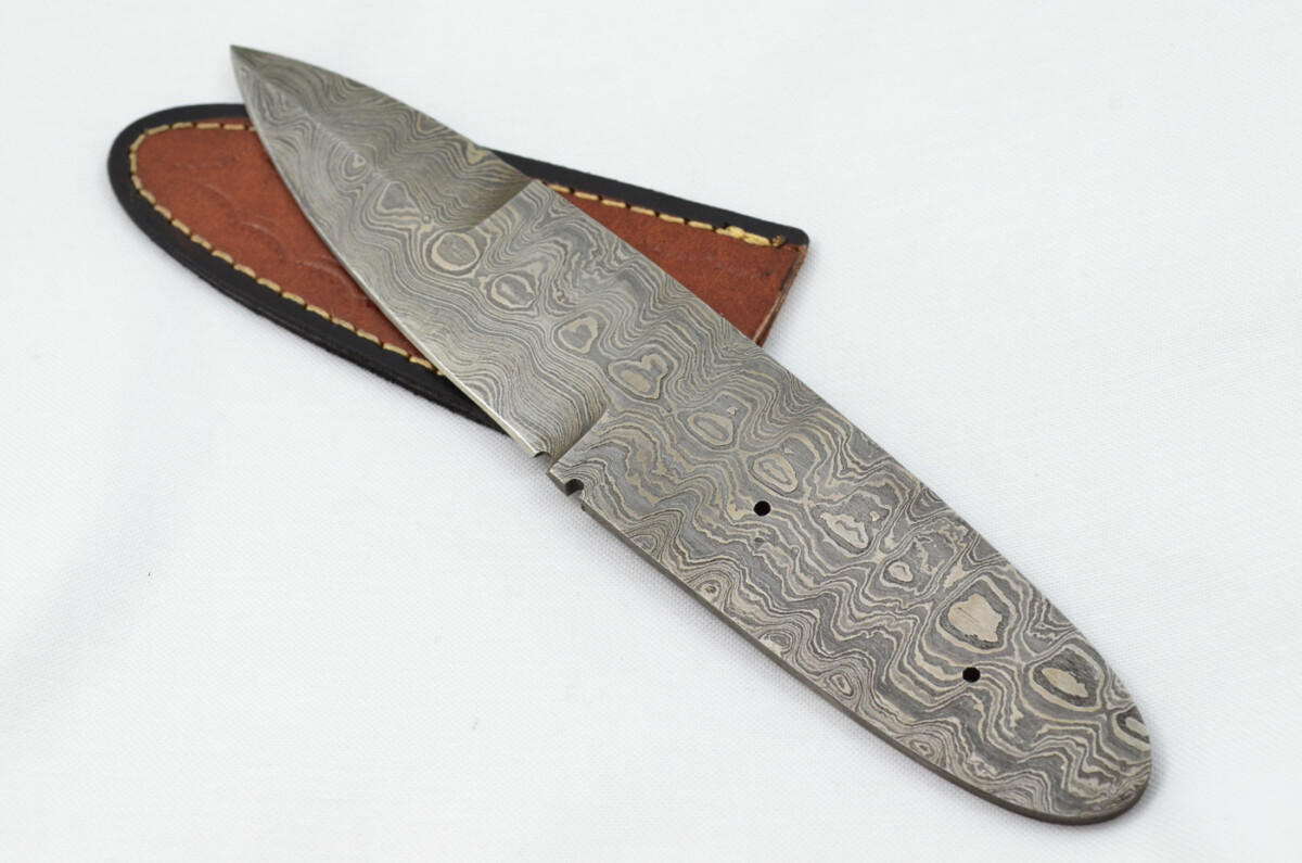 New Fantastic Sgian Dubh Damascus Steel Swaged Edge Scale Tang Blank Blade Made in Sheffield England
