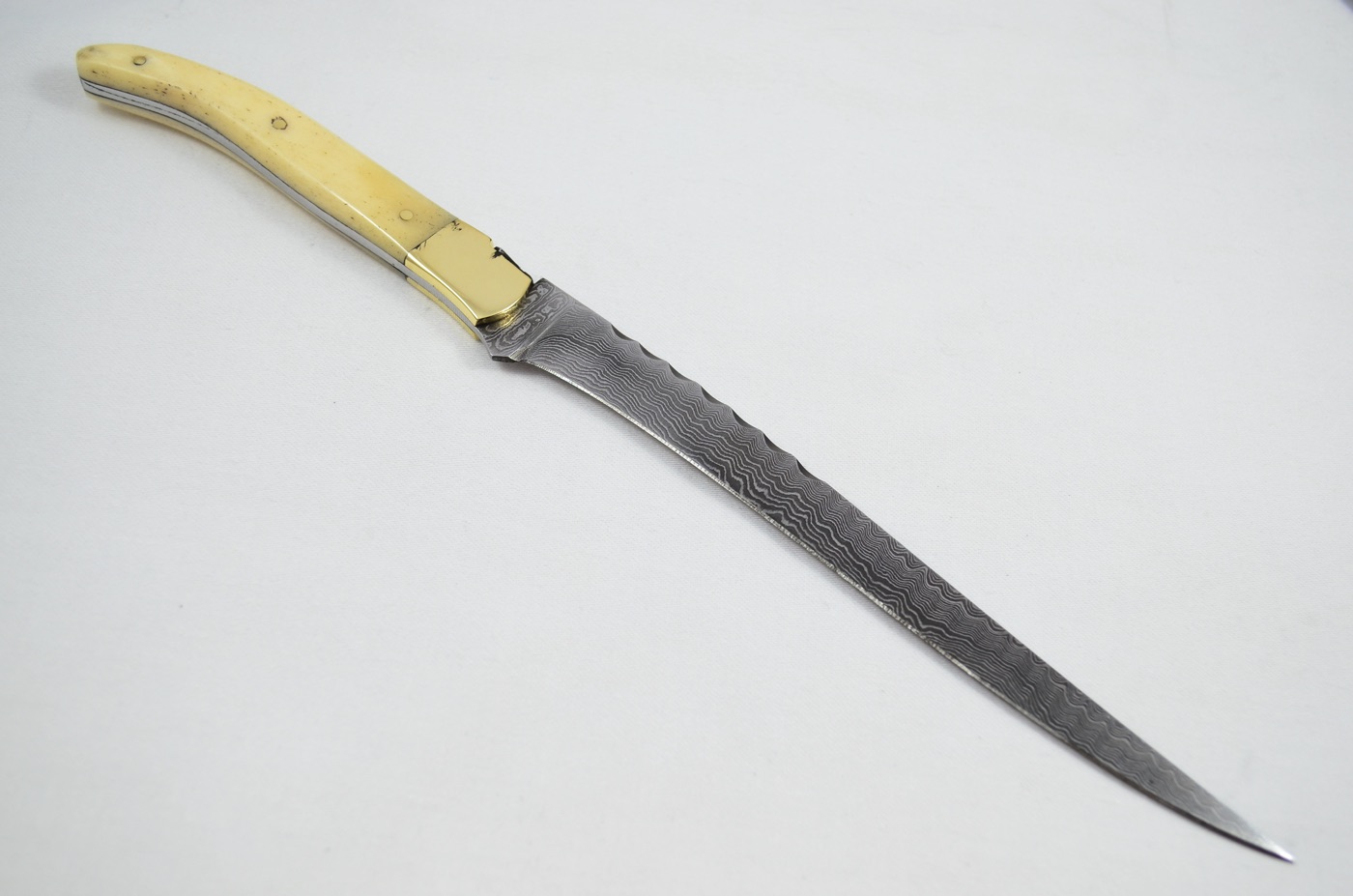 2026 Collection - Damascus Blade Ham Knife Camel Bone Brass Bolsters Limited Edition 1 of 20 - Image 3
