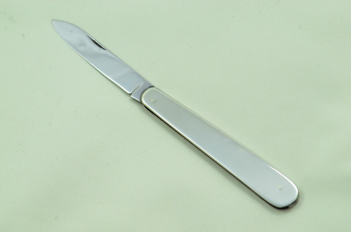 Sheffield Made 2 Piece Travelling Knife and fork set Brass Scaled Maker Unknown - Image 9
