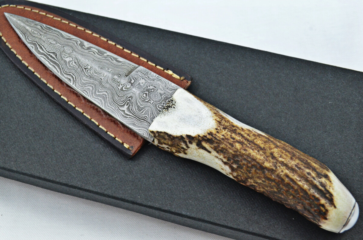 A Fantastic Genuine Stag Horn Handle Modern Bladed Damascus Steel Sgian Dubh Made in Sheffield England
