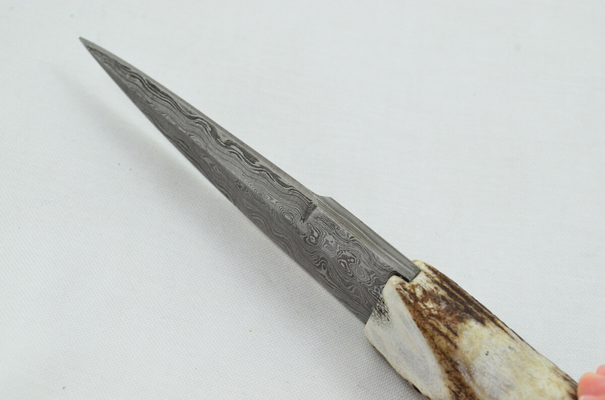 A Fantastic Genuine Stag Horn Handle Modern Bladed Damascus Steel Sgian Dubh Made in Sheffield England - Image 4