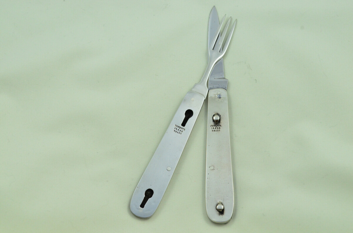Singleton Sheffield Made 2 Piece Travelling/Campaign Knife and fork set Brass Scaled - Image 5