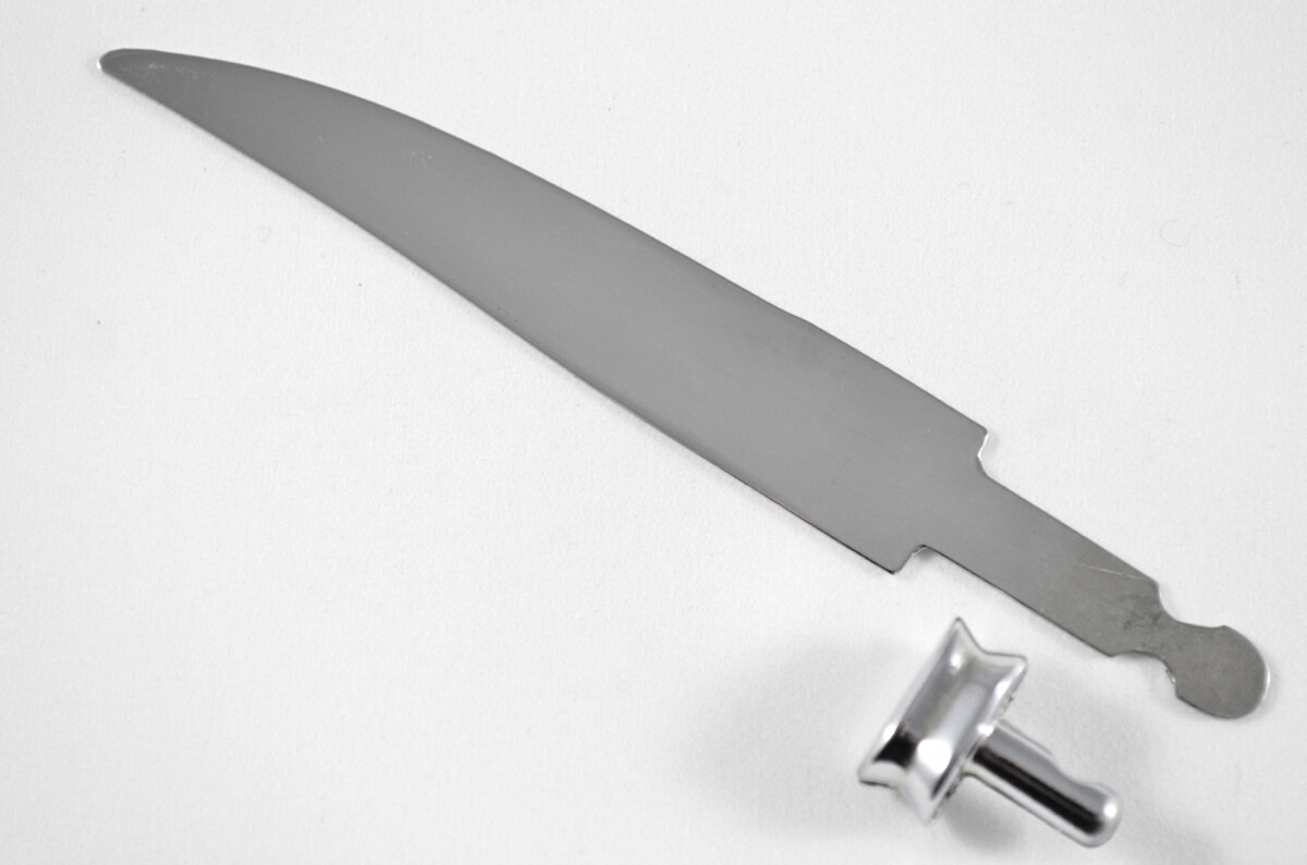 Stamped Sheffield Made Stainless Steel Small Fruit Blade with Bolster - Image 2