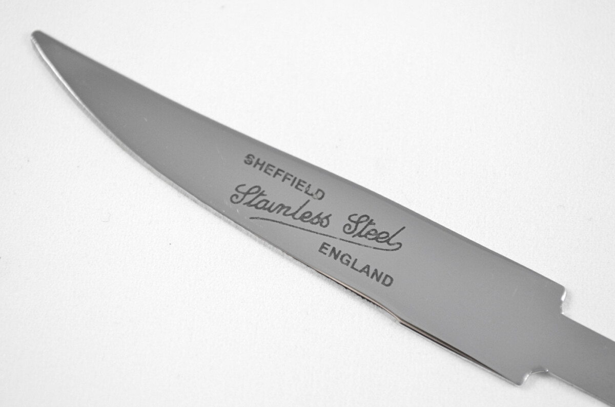Stamped Sheffield Made Stainless Steel Small Fruit Blade with Bolster - Image 3
