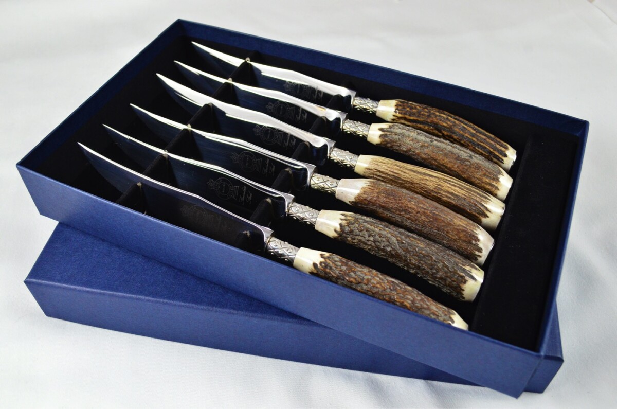 A Set of 6 Sheffield Silver Ferruled Steak Knives with Red Deer Stag Antler Handles – Classic Presentation Case - Image 2