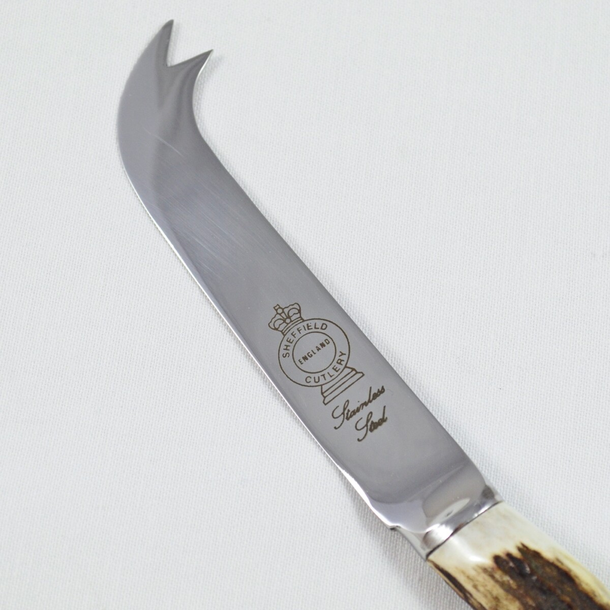 A Genuine Stag Horn Handled Cheese Board Set - Image 9