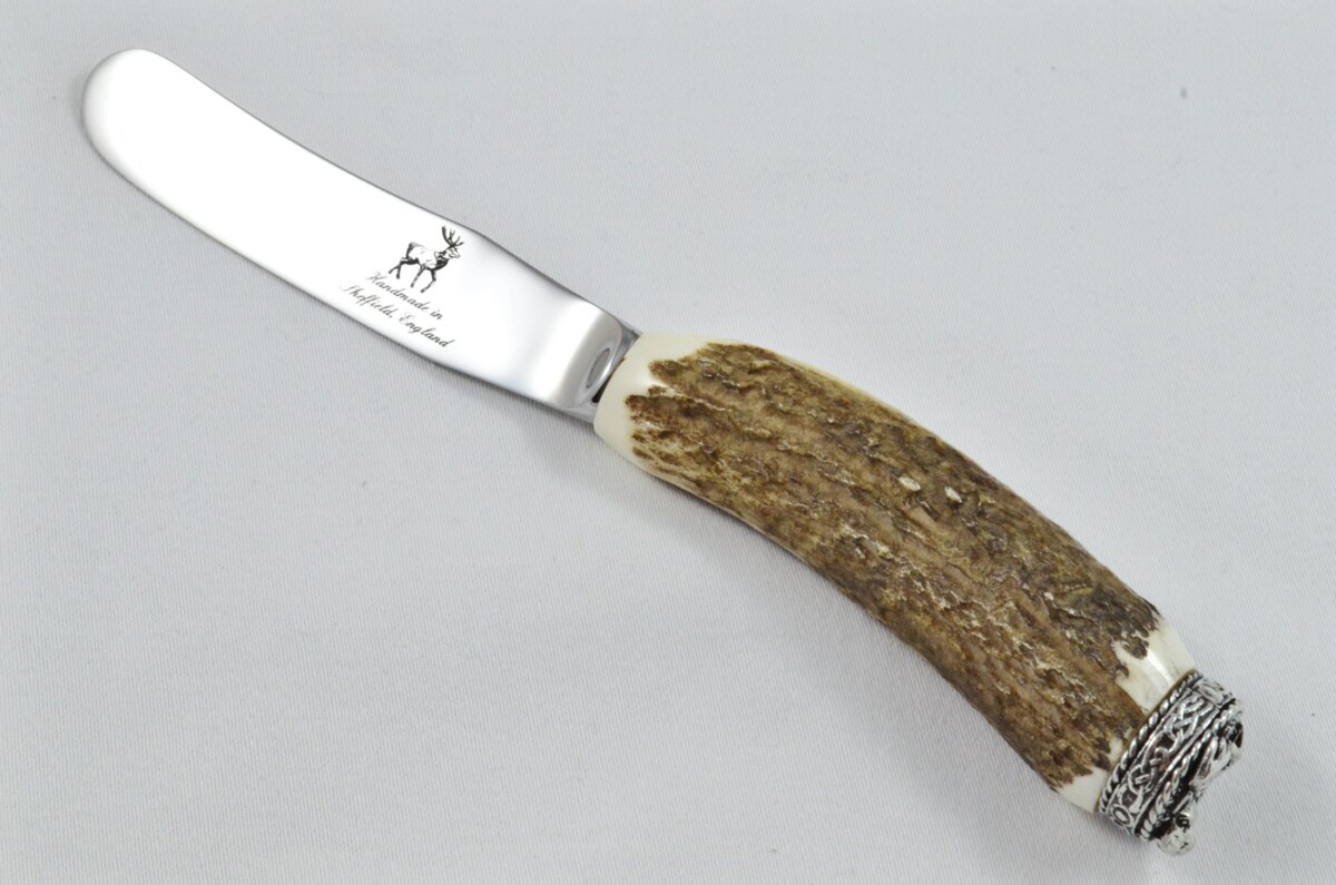 A Genuine Stag Antler Handled Pewter Capped Cheese Board Serving Set Made In Sheffield England - Image 2