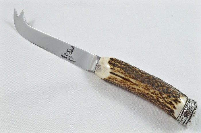 A Genuine Stag Antler Handled Pewter Capped Cheese Board Serving Set Made In Sheffield England - Image 3