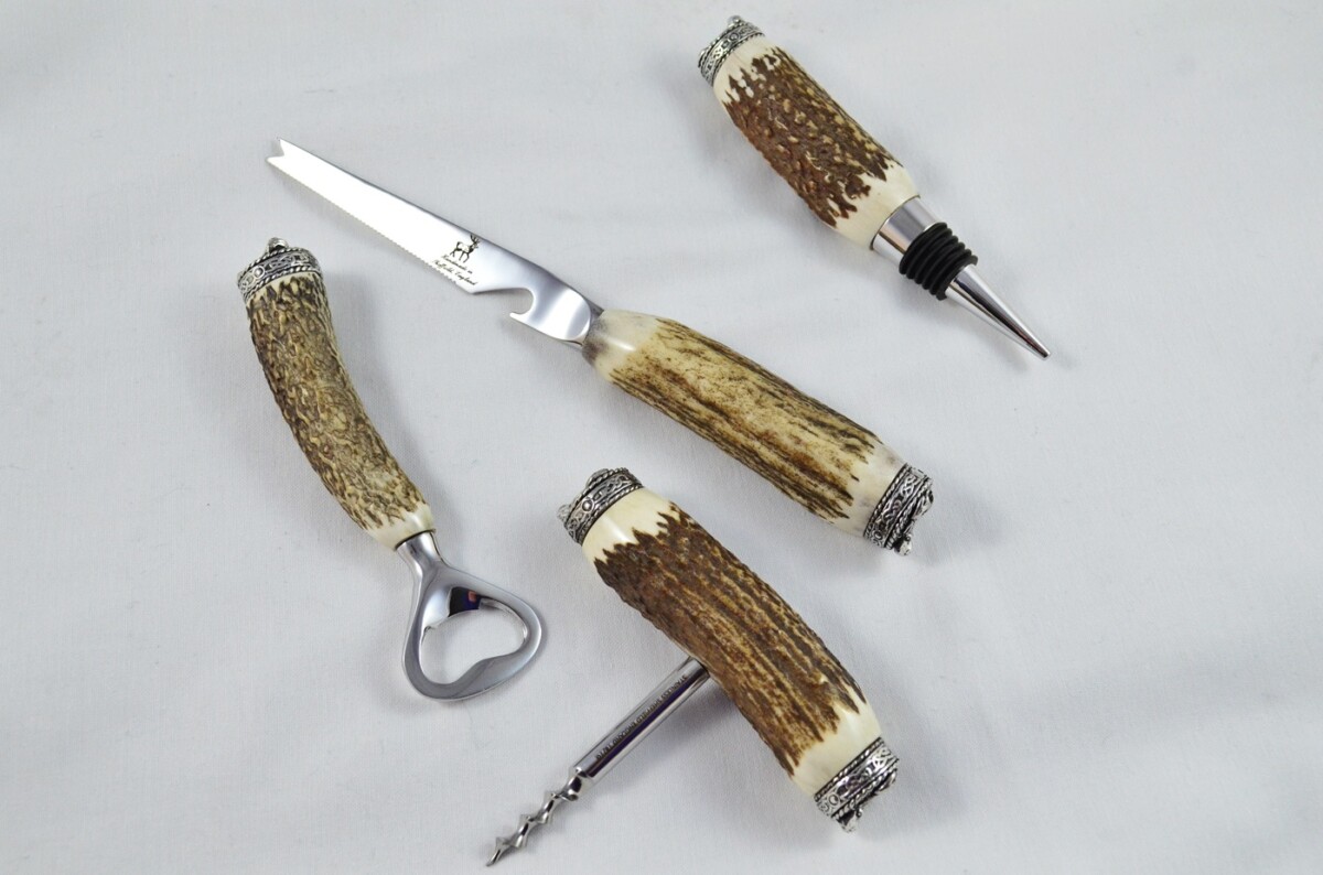 A Genuine Stag Antler Handled Pewter Capped Bar Collection Set Made In Sheffield England - Image 2