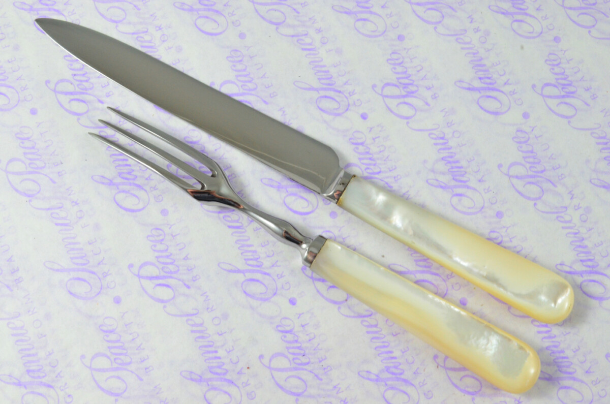 Maple & Co Sheffield Mother of Of Pearl Handled Stainless Steel Set of Fruit 12 Knives & 12 Fruit Forks - Image 3