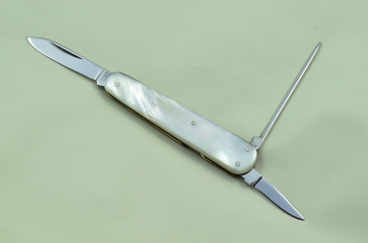Triple Blade Fantastic Carbon Steel Bladed Mother Of Pearl Fully Restored Sheffield Made Pen/Pocket Knife c1900 Maker Unknown