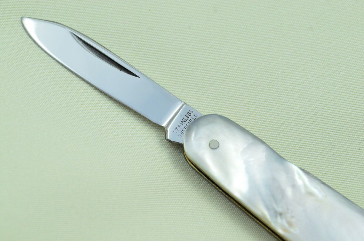 Triple Blade Fantastic Carbon Steel Bladed Mother Of Pearl Fully Restored Sheffield Made Pen/Pocket Knife c1900 Maker Unknown - Image 3