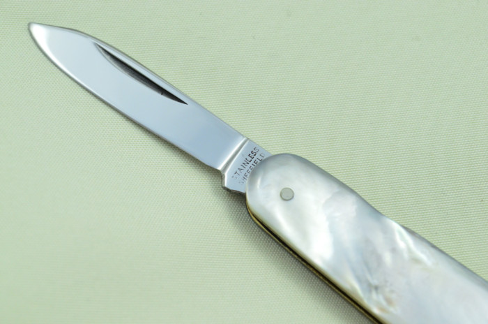 Triple Blade Fantastic Carbon Steel Bladed Mother Of Pearl Fully Restored Sheffield Made Pen/Pocket Knife c1900 Maker Unknown - Image 3