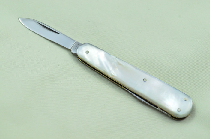 Triple Blade Fantastic Carbon Steel Bladed Mother Of Pearl Fully Restored Sheffield Made Pen/Pocket Knife c1900 Maker Unknown - Image 8