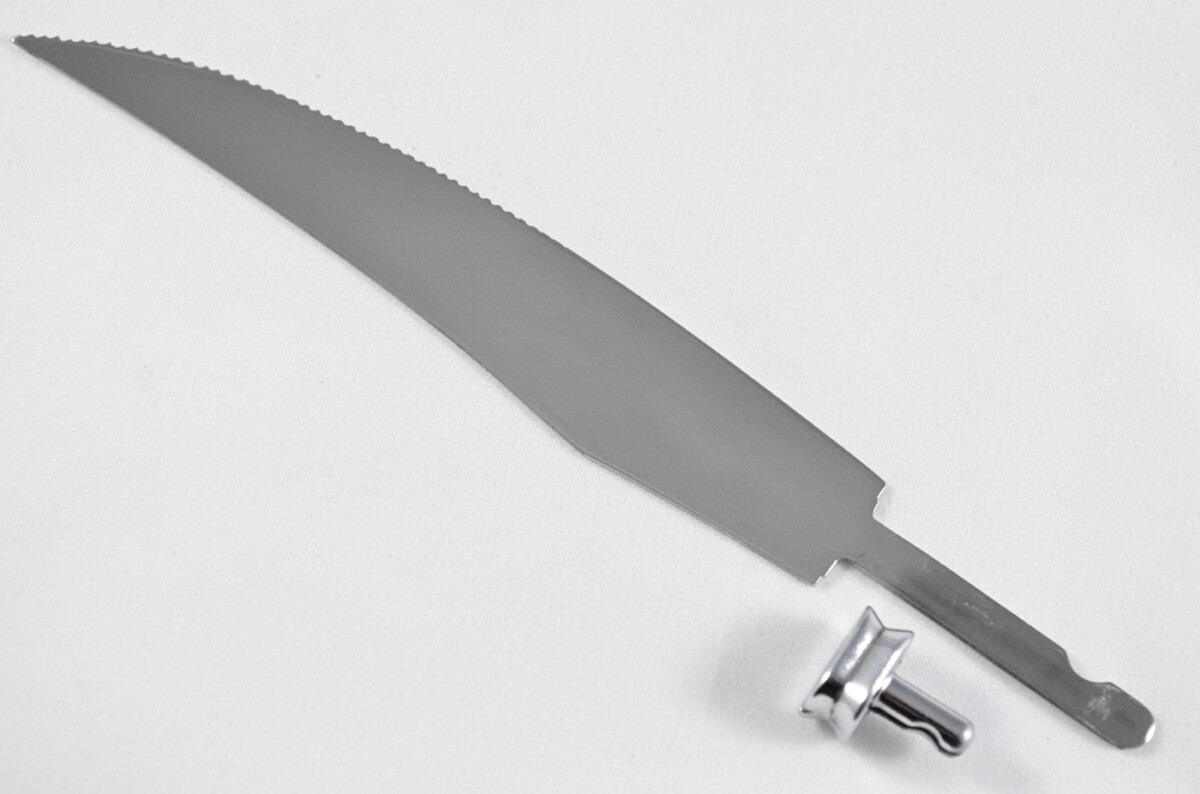 Stamped Sheffield Made Stainless Steel Steak Knife Blade with Bolster - Image 2