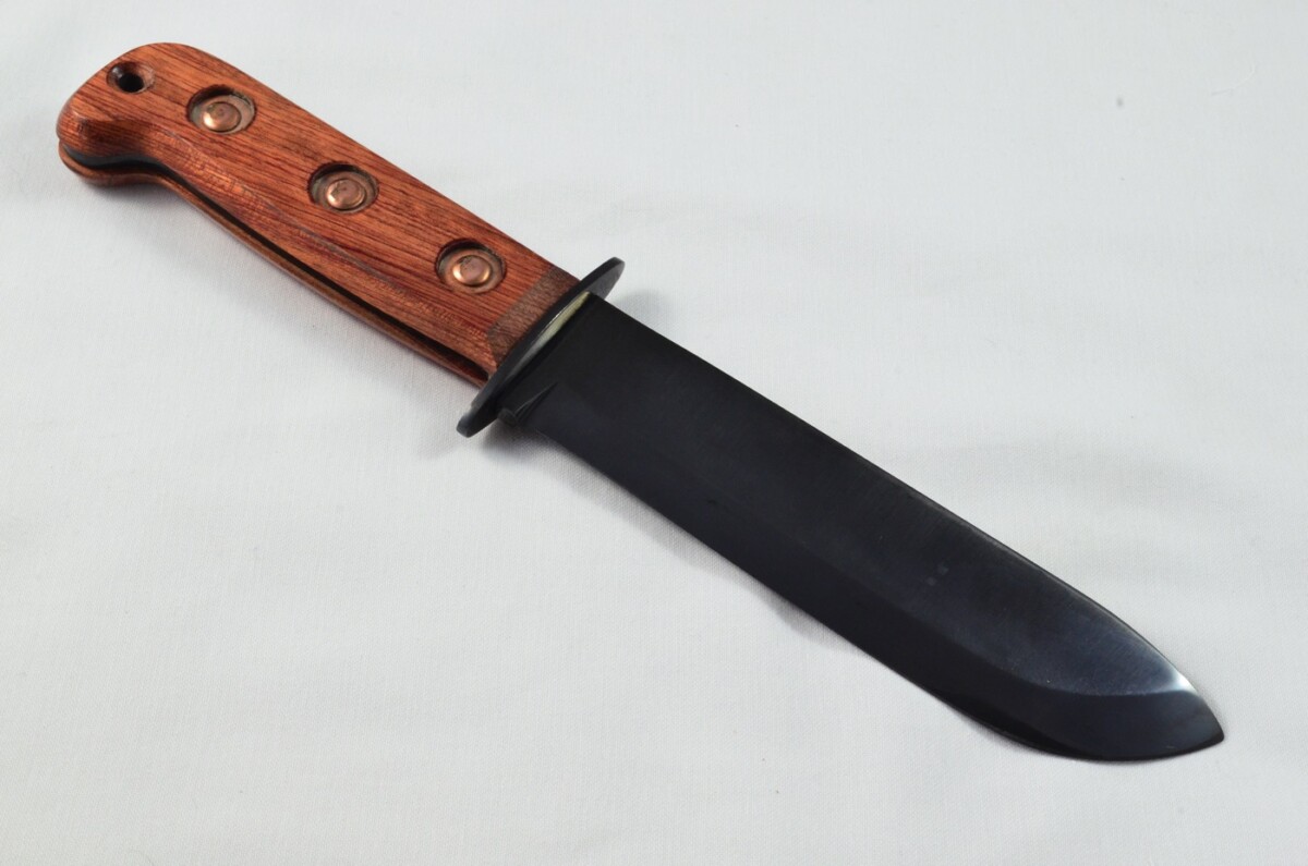A Brand New Full Scale Tang Survival Knife Hardwood Handle 7" Black Blade - Image 6