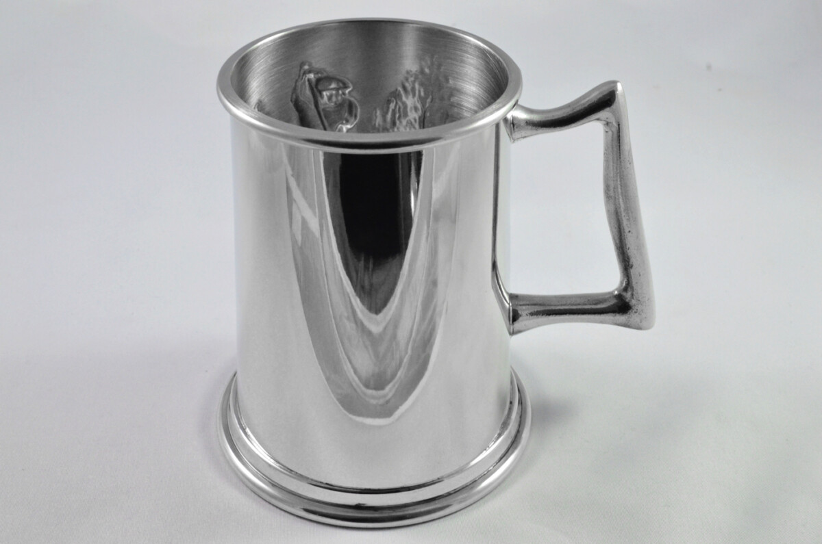 Brand New Pewter 1 Pint Tankard Golfing Scene Handmade in Sheffield England - Image 2
