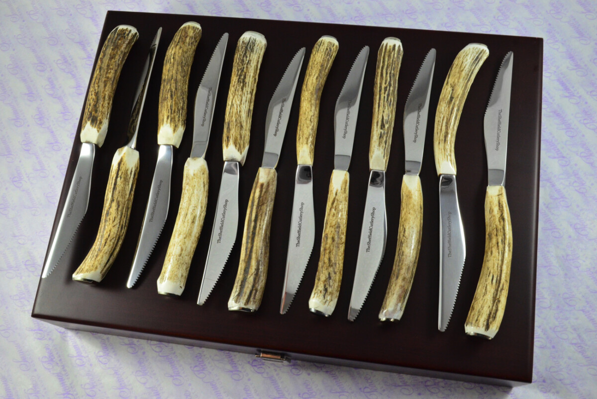 Coarse Serrate Twelve Genuine Stag/Antler Handle Steak/Bistro/Grill Knife Made Sheffield England Cased