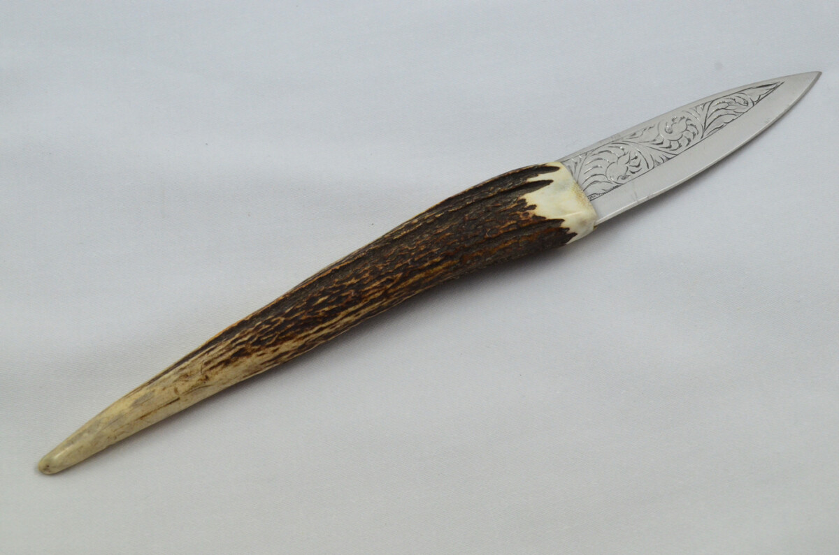 A Fantastic Genuine Hand Engraved Carbon Steel Full Tyne Stag Horn Antler Handle Sgian Dubh Sheffield England - Image 3