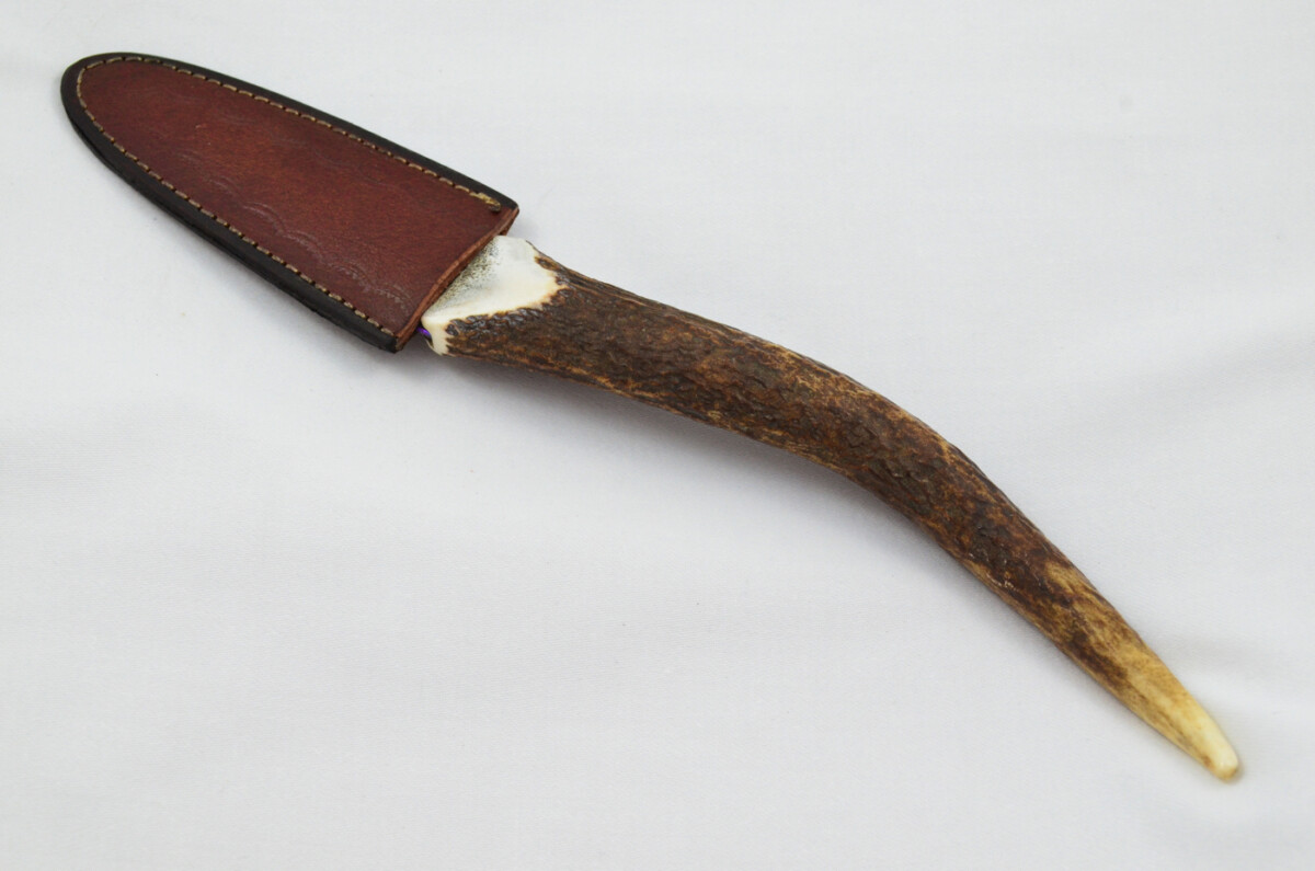 A Fantastic Genuine Stag Horn Full Tyne Handle Heat Treated Damascus Steel Sgian Dubh Made in Sheffield England - Image 5