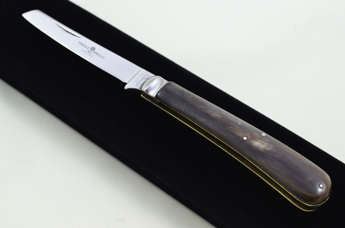 Wheatley Bros Sheffield Made 1 Bladed Buffalo Horn Scaled Pen Knife