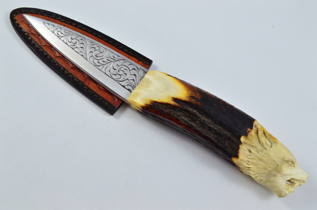 Astonishing Bespoke Hand Carved Wolf Stag Horn Antler Handle Sgian Dubh Hand Engraved Blade Sheffield England - Image 3