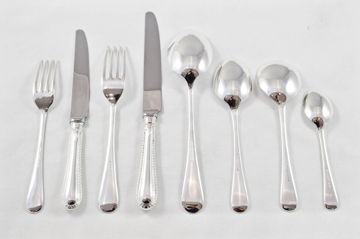 Antique Canteen of Cutlery By George Wood & Sons Sheffield - Silver Plated - Feather Edge Pattern - 45 Pieces - Image 3