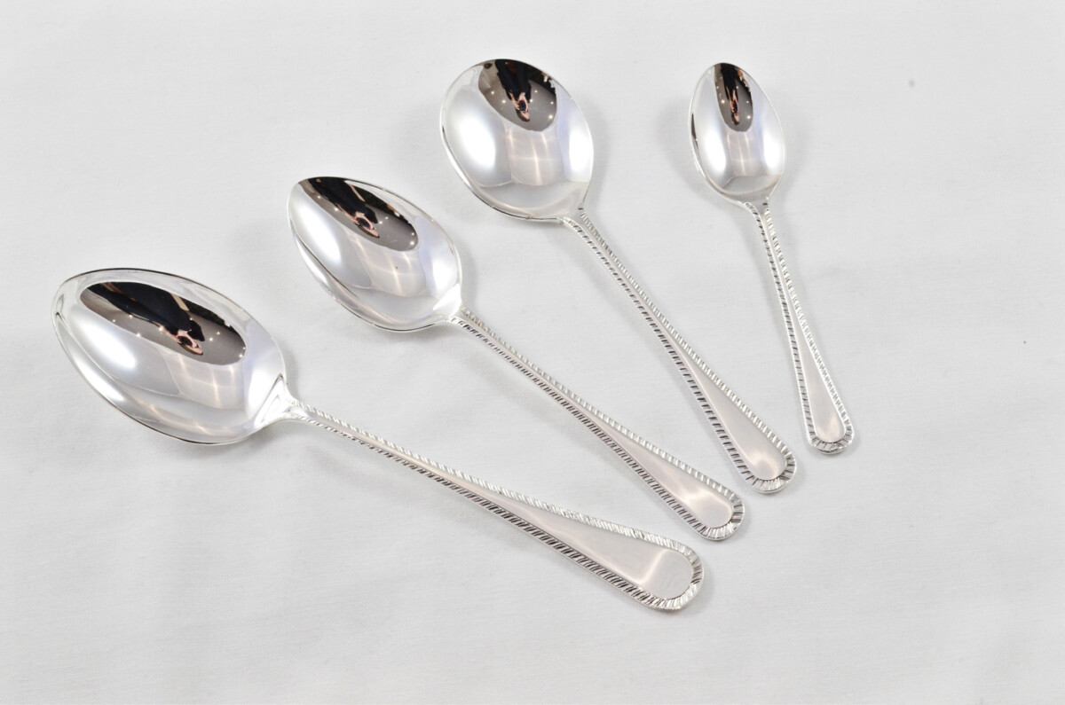 Antique Canteen of Cutlery By George Wood & Sons Sheffield - Silver Plated - Feather Edge Pattern - 45 Pieces - Image 6