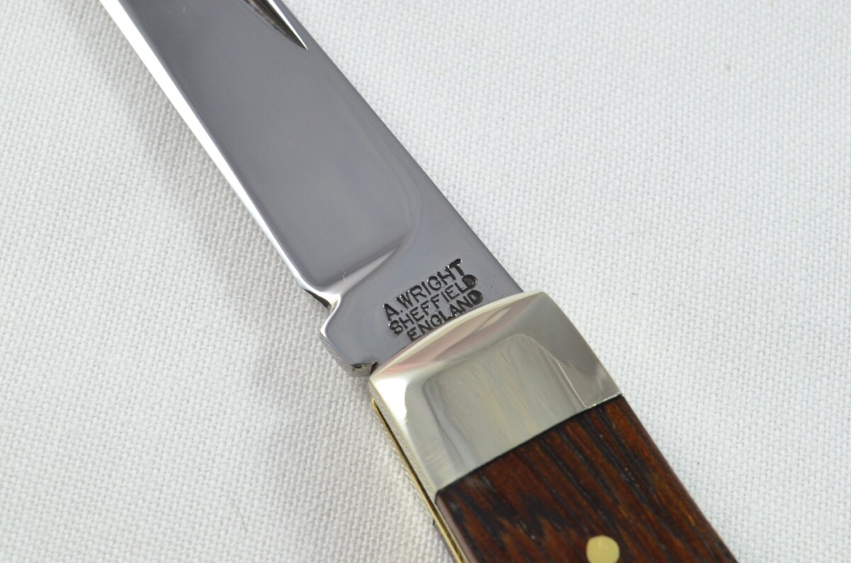 A Brand New Handmade Lambsfoot Bladed Rosewood Antler Scaled Pen / Pocket Knife - Image 6