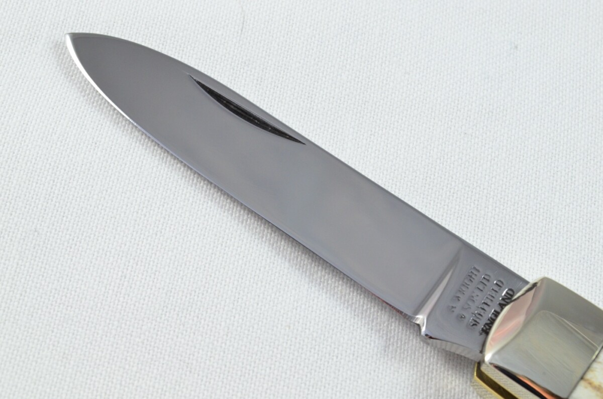 A Brand New Handmade Spearpoint Bladed Stag Antler Scaled Pen / Pocket Knife - Image 4