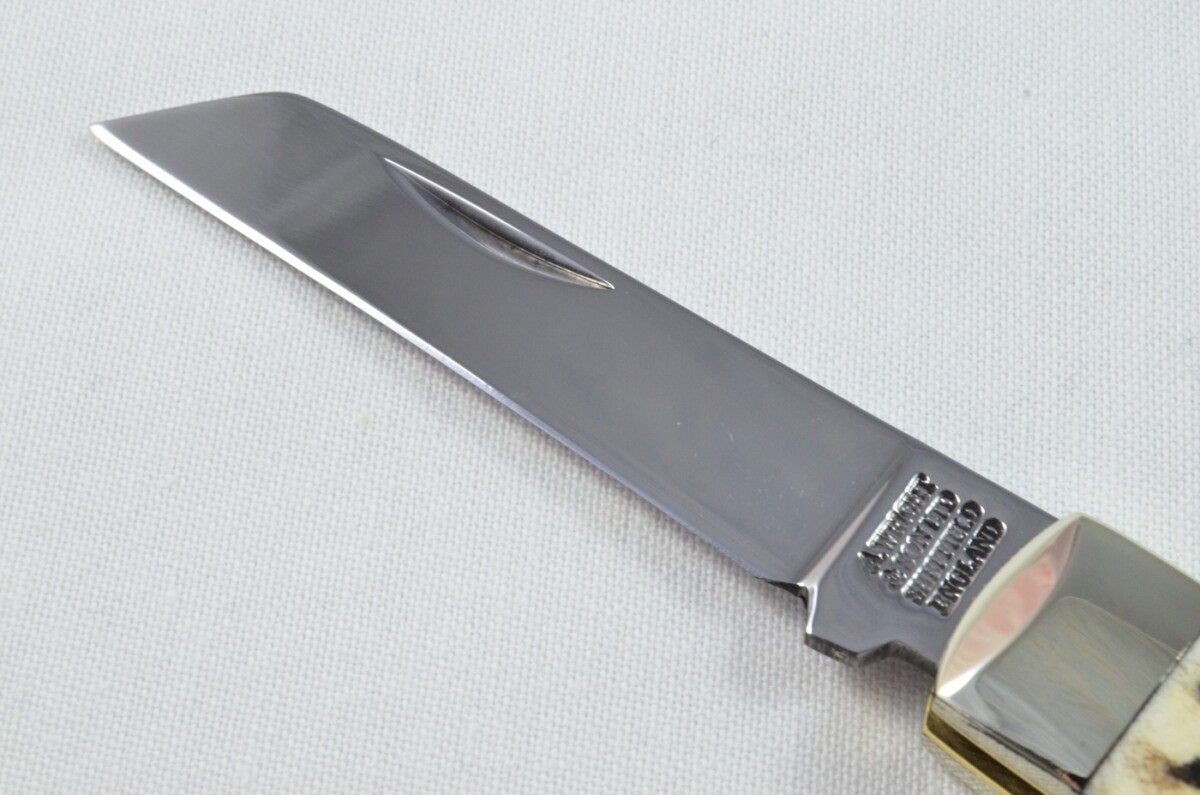 A Brand New Handmade Lambsfoot Bladed Stag Antler Scaled Pen / Pocket Knife - Image 4