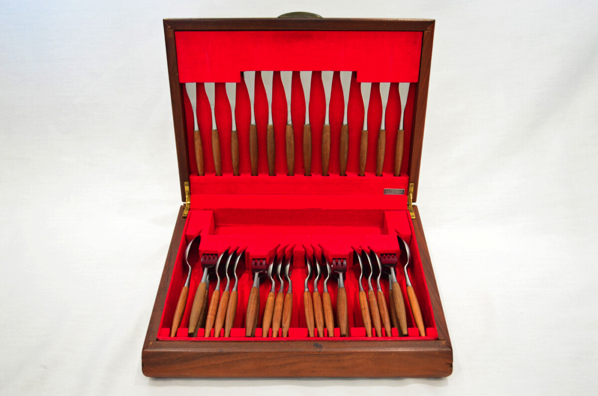 Antique Canteen of Cutlery By George Butler & Co Ltd Sheffield - Rosewood Handled - Modern Design - 38 Pieces