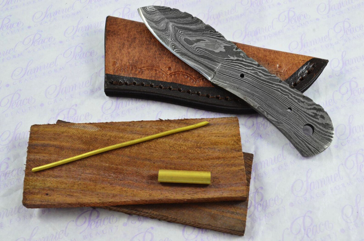 Knife Making Kit! Fantastic Damascus Steel Tiny Hunting/Bushcraft Knife Rosewood Scales Unbelievable Piece Pristine inc Leather Sheath
