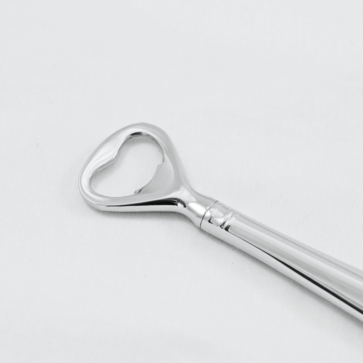 A Rattail Pattern Stainless Steel Bottle Opener Gift Boxed - Image 4