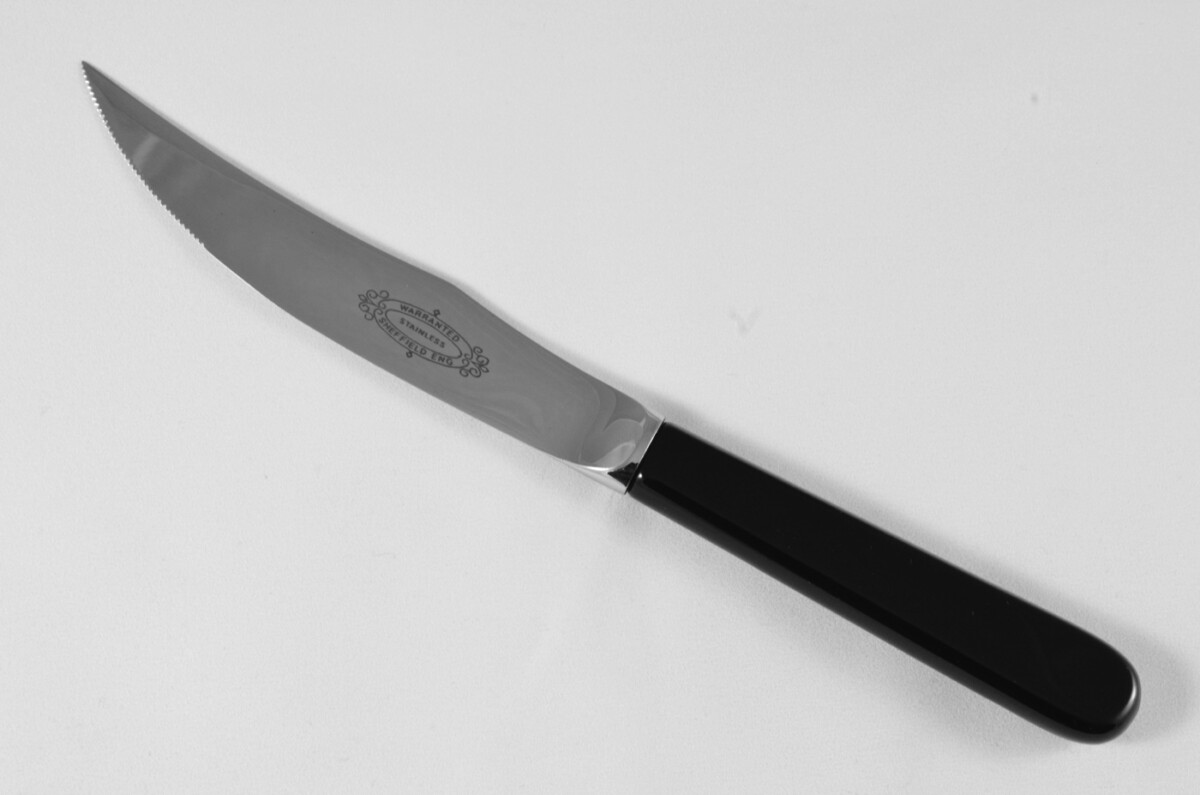 New Fantastic Genuine Black Handle Steak Knife Mirrored Finish Made In Sheffield England